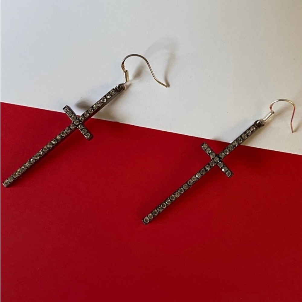 Cross & Rhinestones dangles - Picture 4 of 5